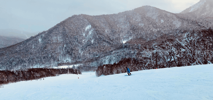 How to Experience Japow Winter Sports Skiing in Hokkaido, Japan
